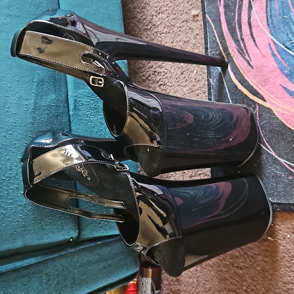 10in Pleaser heels